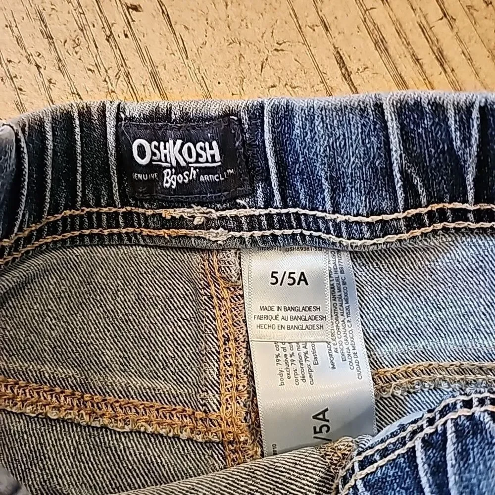 Boys denim shorts size 5 OshKosh B'gosh